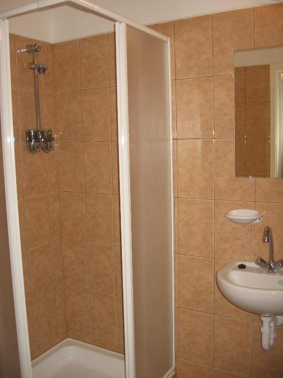 Mater Salvatoris House Otel Gödöllő Oda fotoğraf