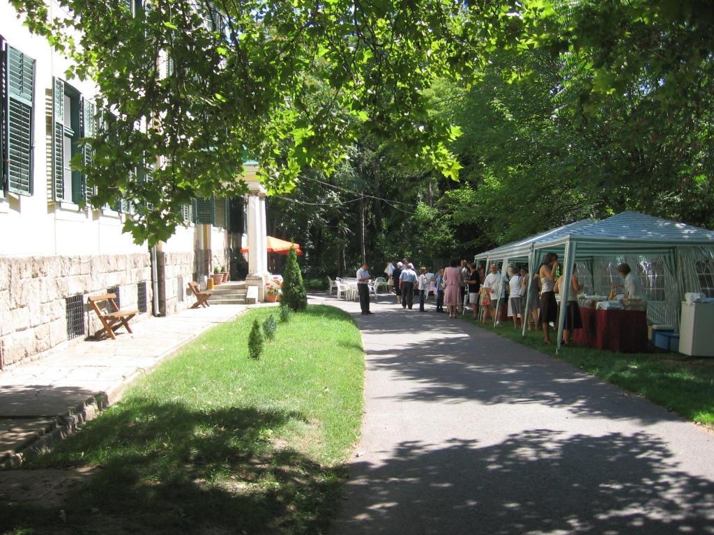 Mater Salvatoris House Otel Gödöllő Dış mekan fotoğraf