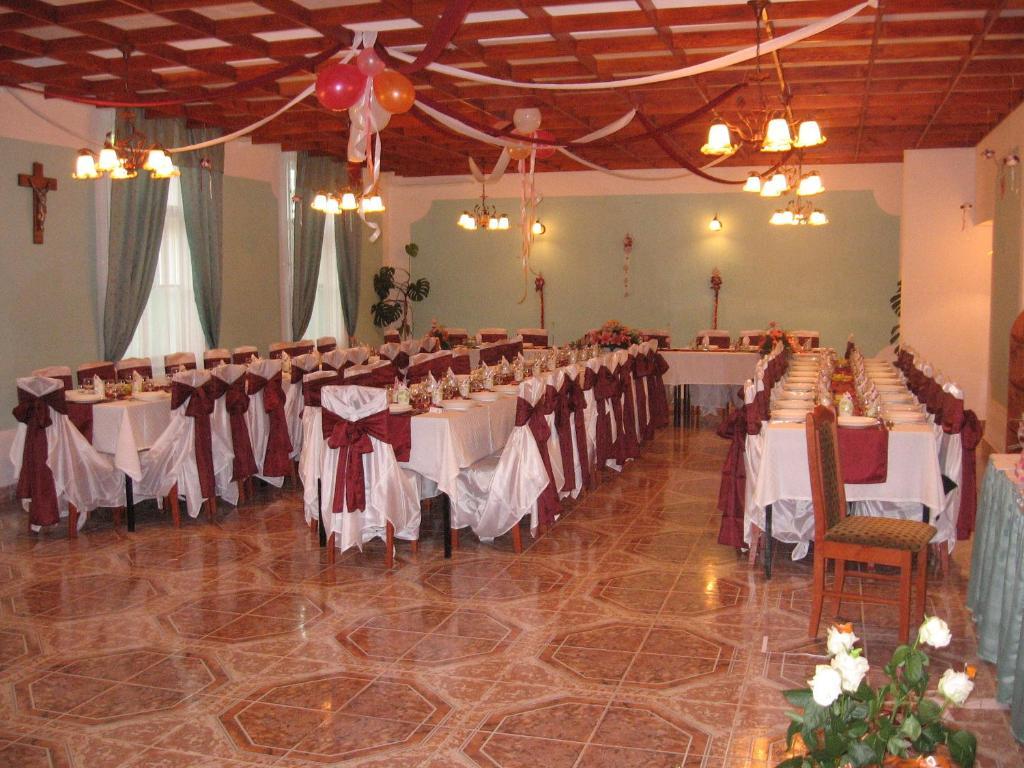Mater Salvatoris House Otel Gödöllő Dış mekan fotoğraf