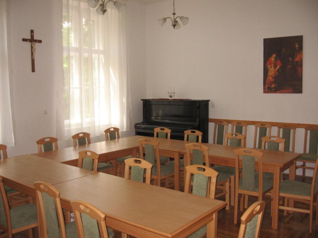 Mater Salvatoris House Otel Gödöllő Dış mekan fotoğraf